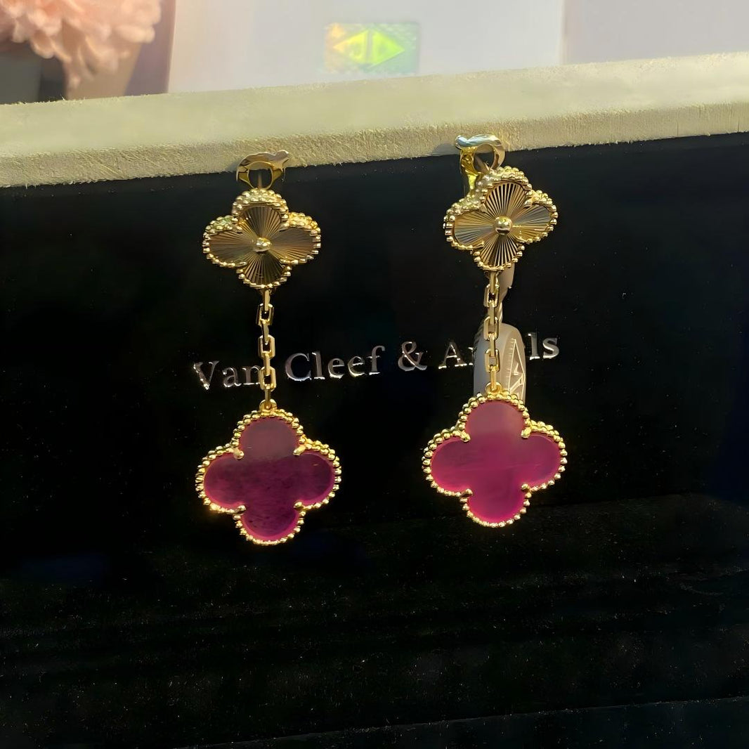 [LUXE]NEW CLOVER 2 MOTIF PINK ENAMEL EARRINGS