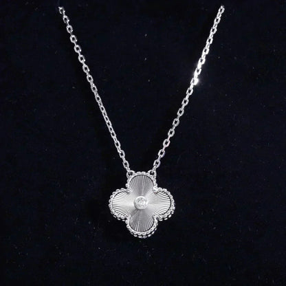 [Luxe]CLOVER  15MM DIAMOND LASER NECKLACE SILVER