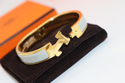 [LUXE]H HELLBLAUES ARMBAND
