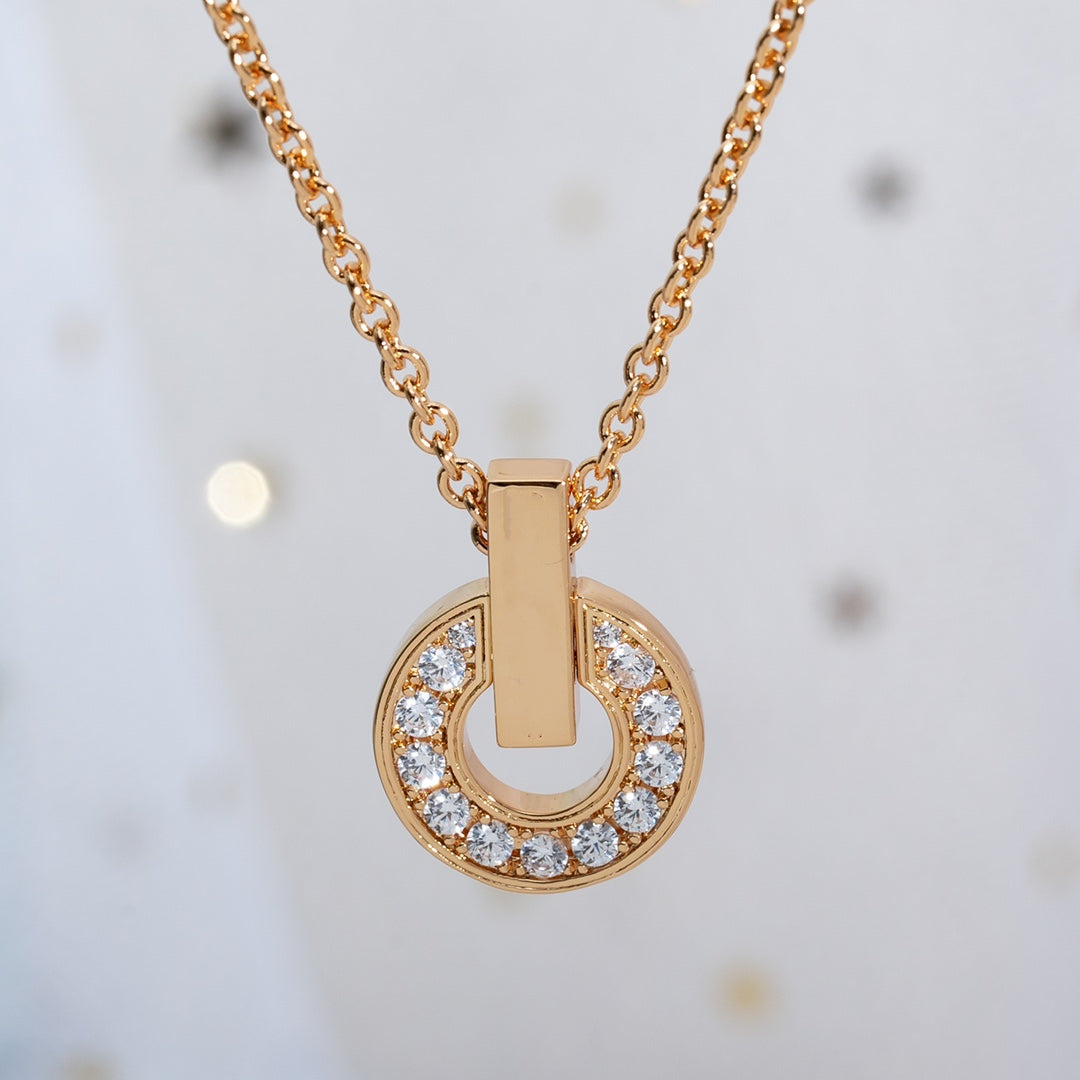 [Luxe]GARI NECKLACE PINK GOLD DIAMOND