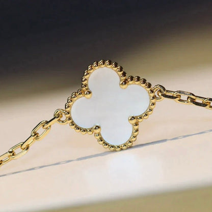 [Luxe]CLOVER 20 MOTIFS WHITE MOP NECKLACE