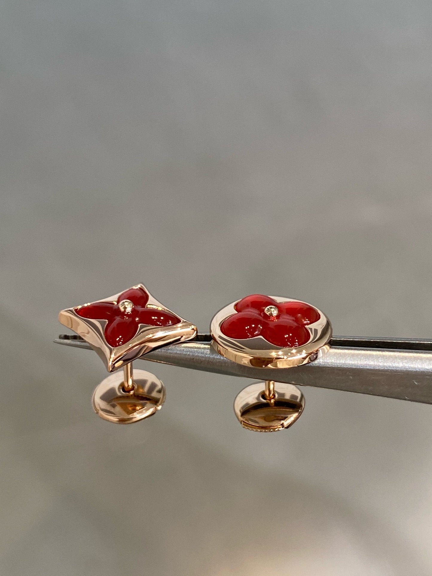 [Luxe]STAR AND SUN PINK GOLD CARNELIAN STUD EARRINGS