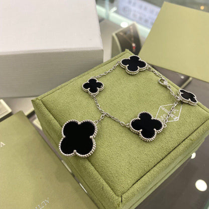 [LUXE]CLOVER 5 MOTIFS SIVLER ONYX ARMBAND