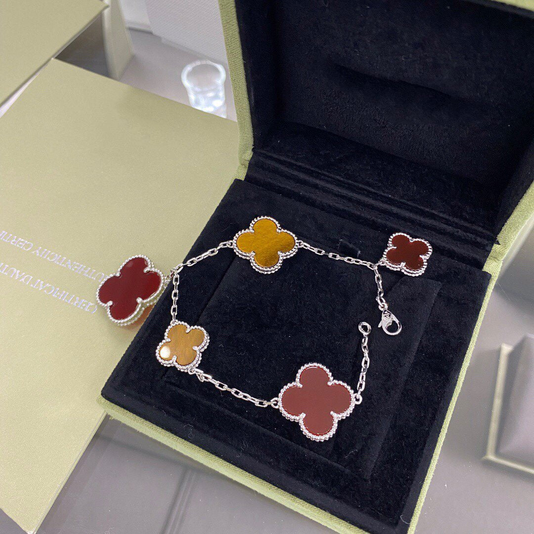 [Luxe]CLOVER 5 MOTIFS SIVLER CARNELIAN TIGER EYE BRACELET