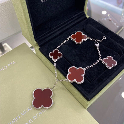 [LUXE]CLOVER 5 MOTIFS SIVLER CARNELIAN ARMBAND