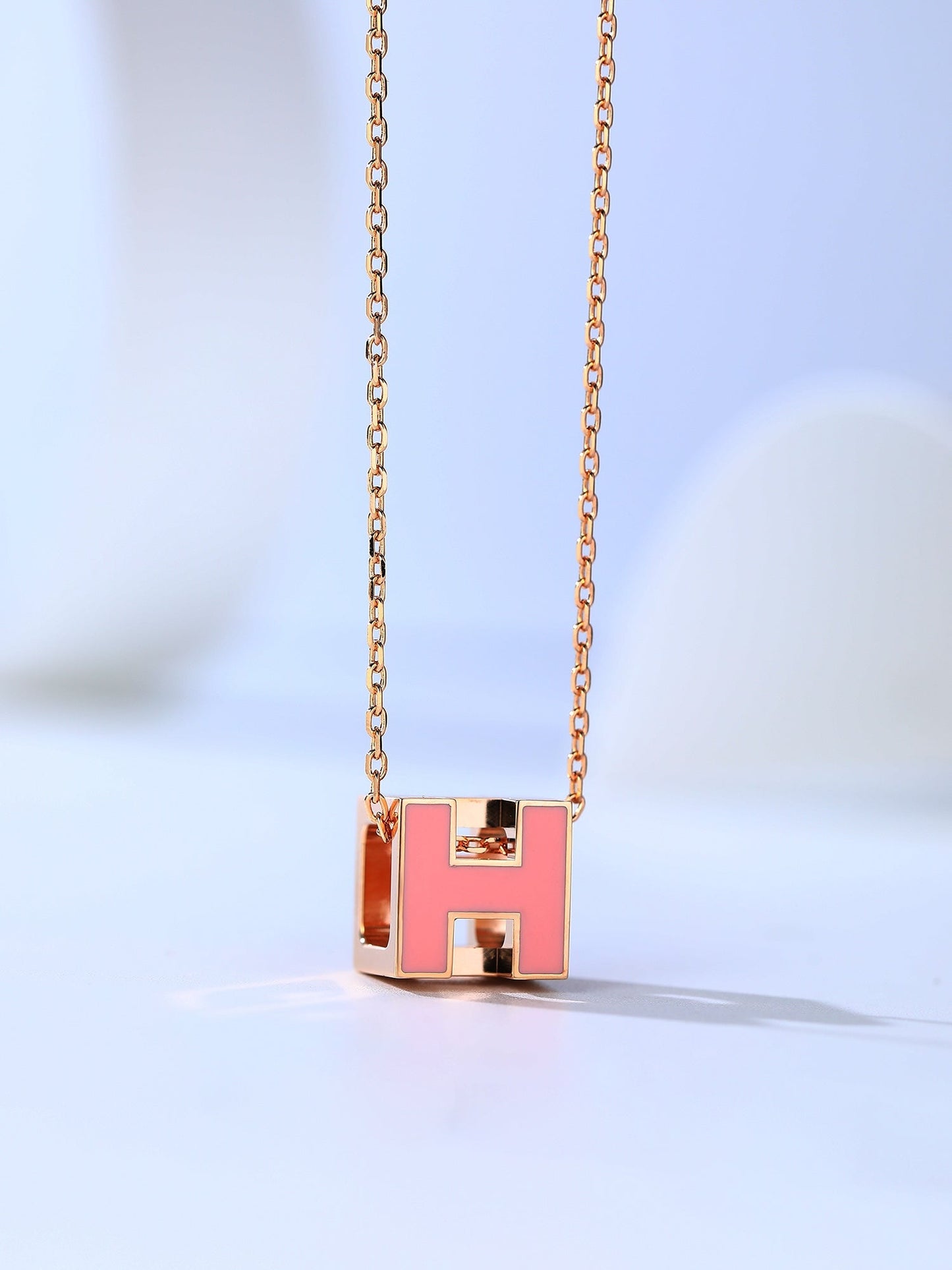 [Luxe]H CAGE PINK GOLD NECKLACE