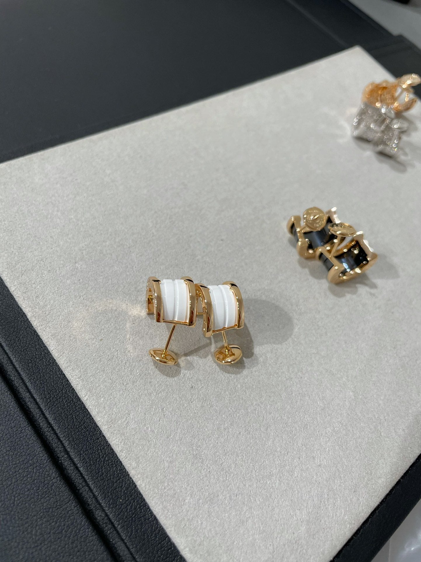 [Luxe]ZERO 1 PINK GOLD CERAMIC EARRINGS