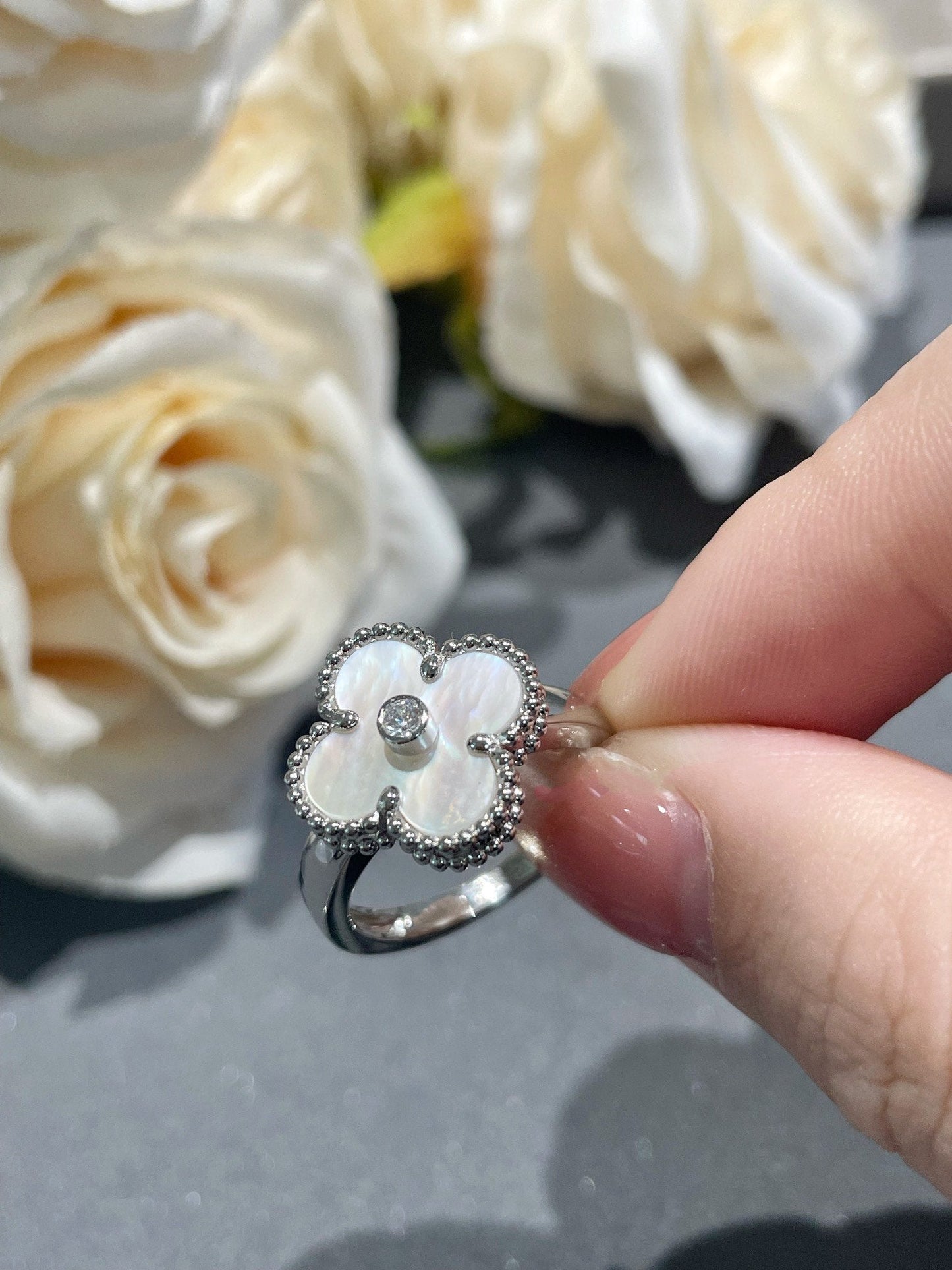 [Luxe]CLOVER SILVER MOP DIAMOND RING