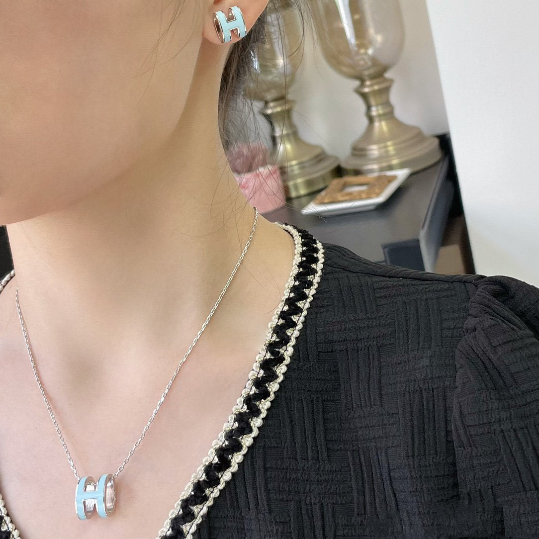 [Luxe]POP H SKY BLUE NECKLACE