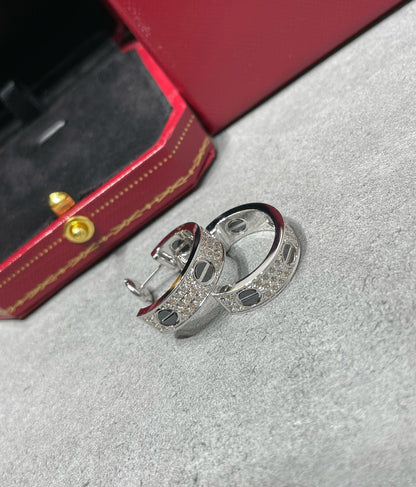 [Luxe Jewelry] LOVE CERAMIC DIAMOND PAVED SILVER EARRINGS
