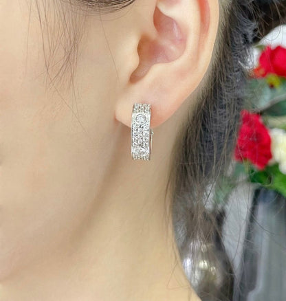 [Luxe]LOVE 5.5MM DIAMOND PAVED EARRINGS