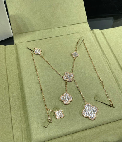 [LUXE]クローバー 6モチーフ ダイヤモンドパヴェネックレス