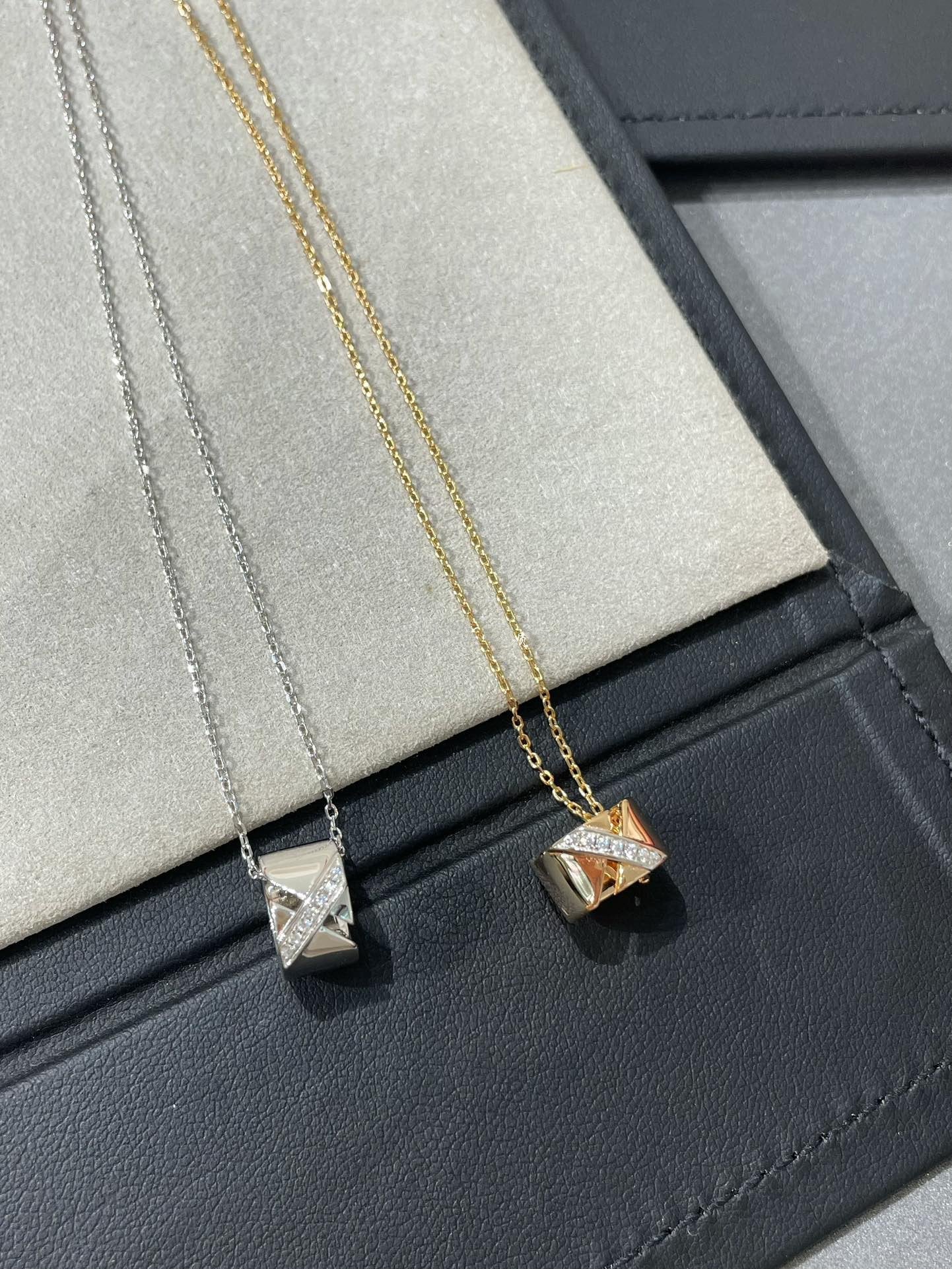 [Luxe]LIENS EVIDENCE DIAMOND NECKLACE