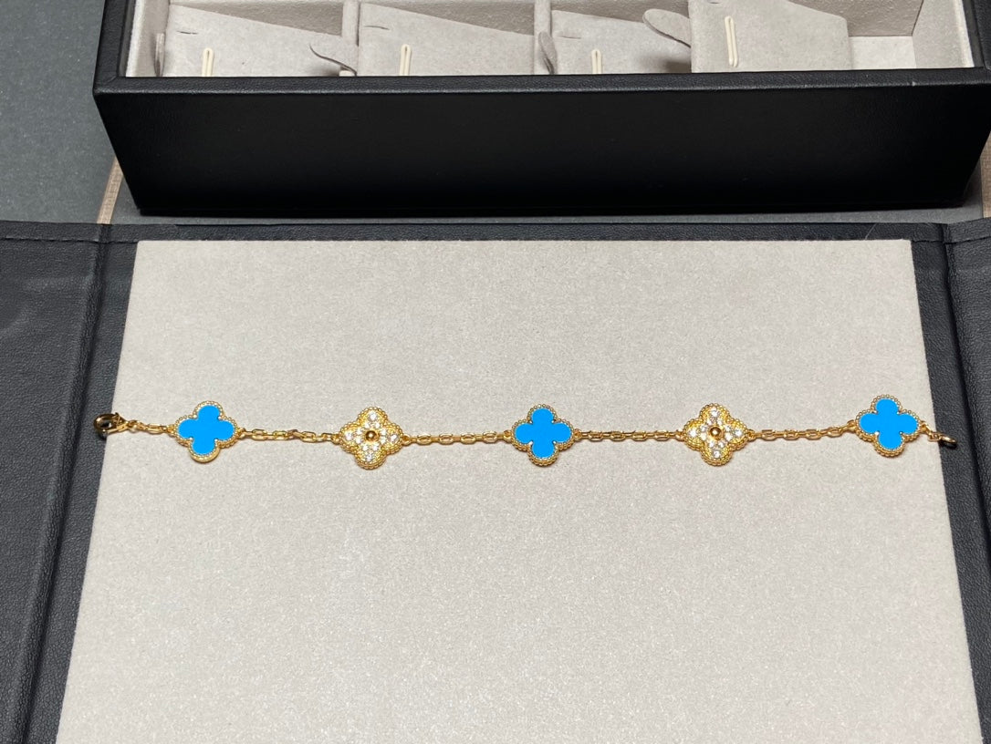 [Luxe]CLOVER 5 MOTIF BLUE CHALCEDONY DIAMOND GOLD BRACELET