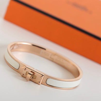 [LUXE]HM KELLY WEISSES ARMBAND