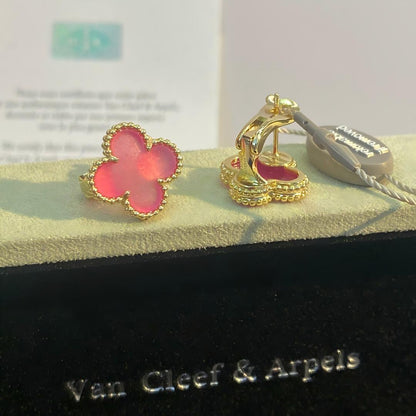 [LUXE]NEW CLOVER 15MM PINK ENAMEL STUD EARRINGS