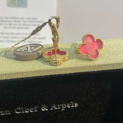 [LUXE]NEW CLOVER 15MM PINK ENAMEL STUD EARRINGS