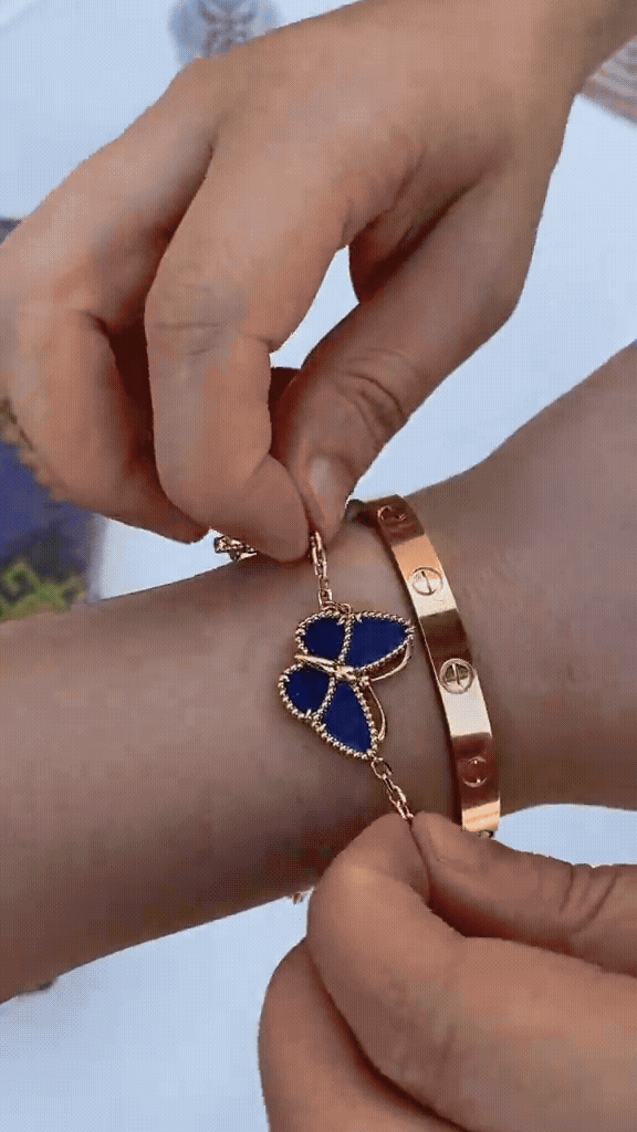 [Luxe Jewelery] LOVE Brushed & Lucky Spring Butterfly 5-Motif Bracelet Stack Set
