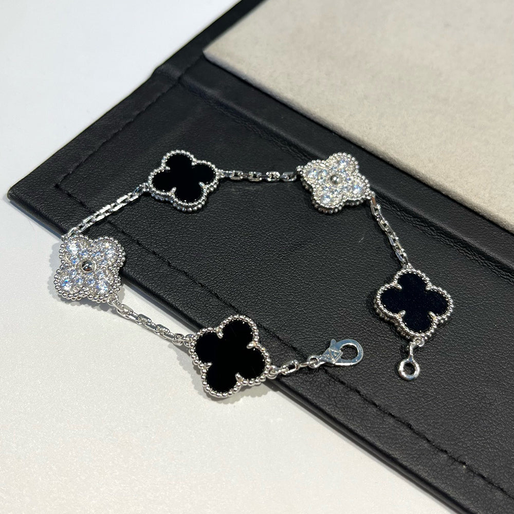 [Luxe]CLOVER 5 MOTIF ONYXS DIAMOND BRACELET SILVER