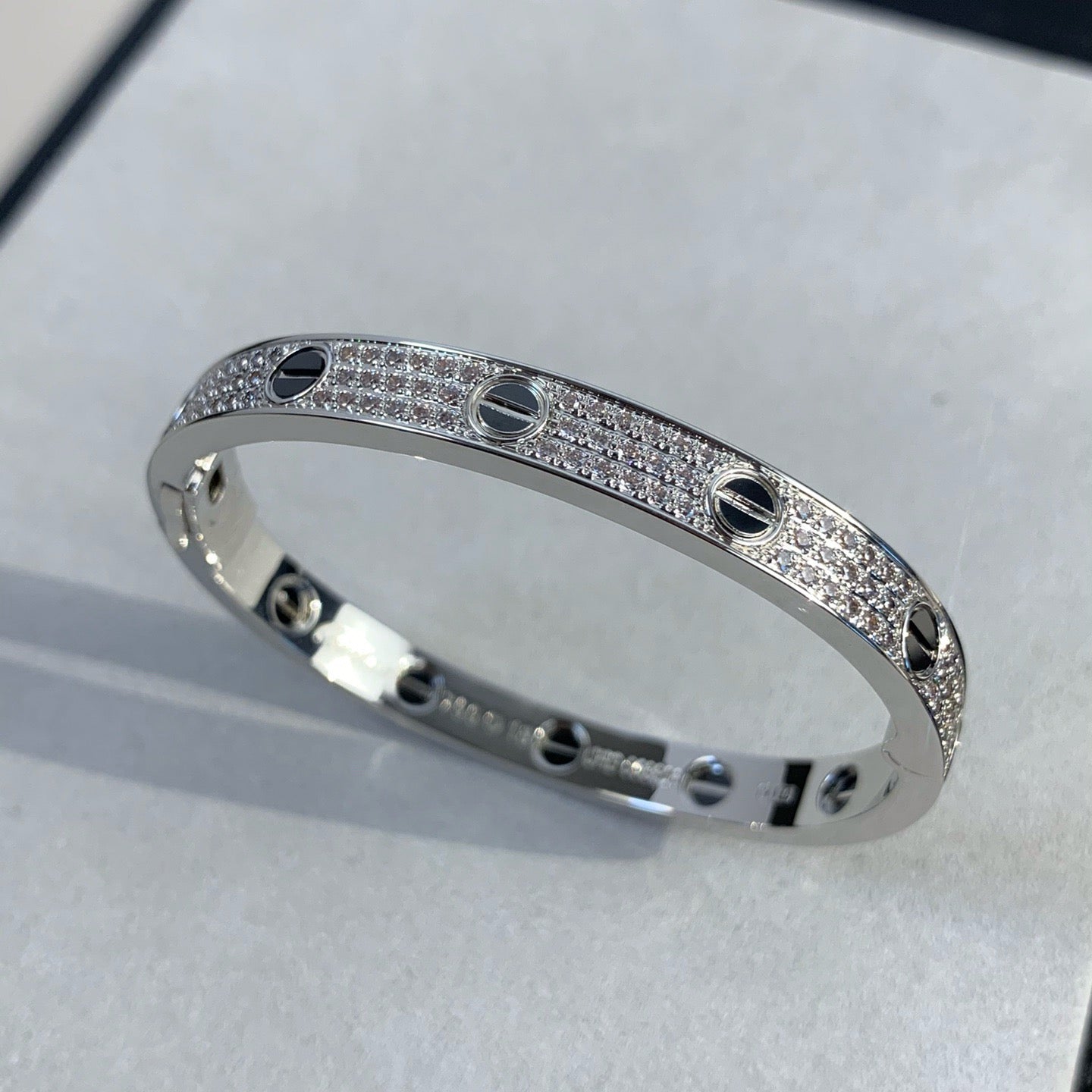 [Luxe]LOVE BRACELET 6.1MM DIAMOND-PAVED CERAMIC