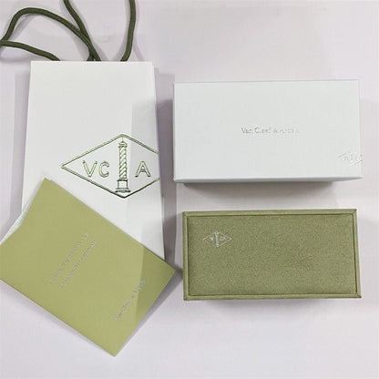 [LUXE] VA CLOVER BOX GIFT BAG