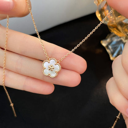 [Luxe]LUCKY  WHITE MOP  PLUM BLOSSOM NECKLACE