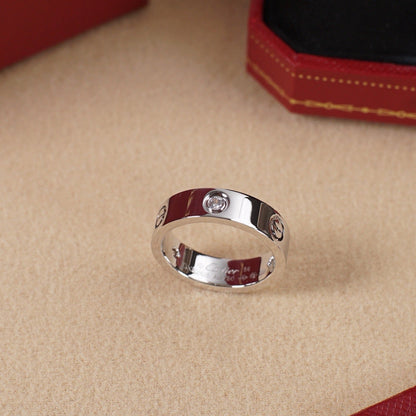 [Luxe Jewelry] LOVE 5.5MM 3 DIAMOND RING