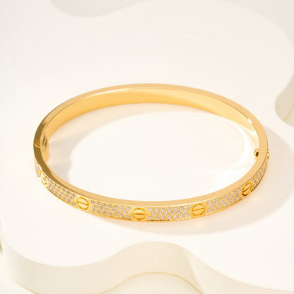 [Luxe Jewelery]Clover Laser  Pulsar Stone 5-Motif & LOVE Diamond-Paved Bracelet Stack Set