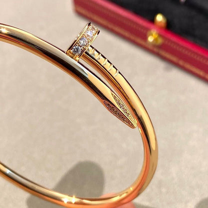 [Luxe Jewelery] JUSTE Diamond & LOVE Diamond Bracelet Stack Set