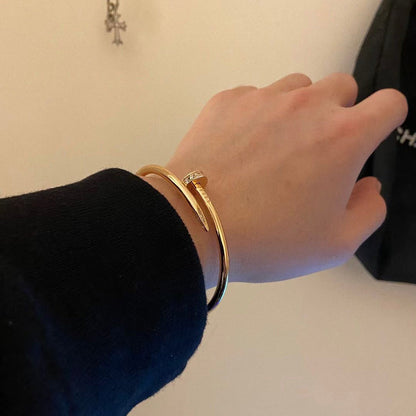 [Luxe Jewelery] JUSTE Diamond & LOVE Diamond-Paved Bracelet Stack Set