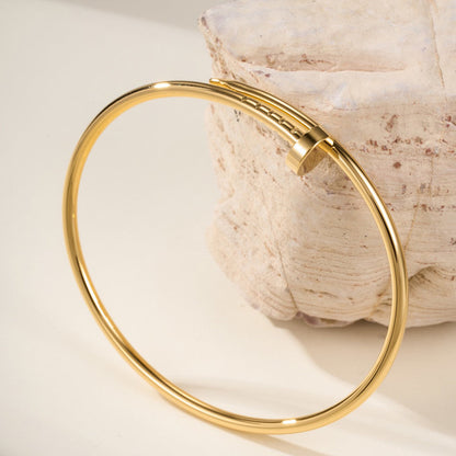 [Luxe Jewelery] Clover White Mother-of-Pearl & JUSTE Bracelet Stack Set