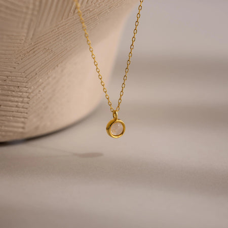 ムーンストーンチャームネックレス