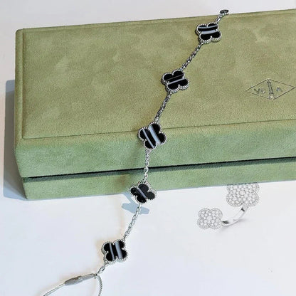 [Luxe Jewelery] Clover 5-Motif & LOVE Unlimited Bracelet Set