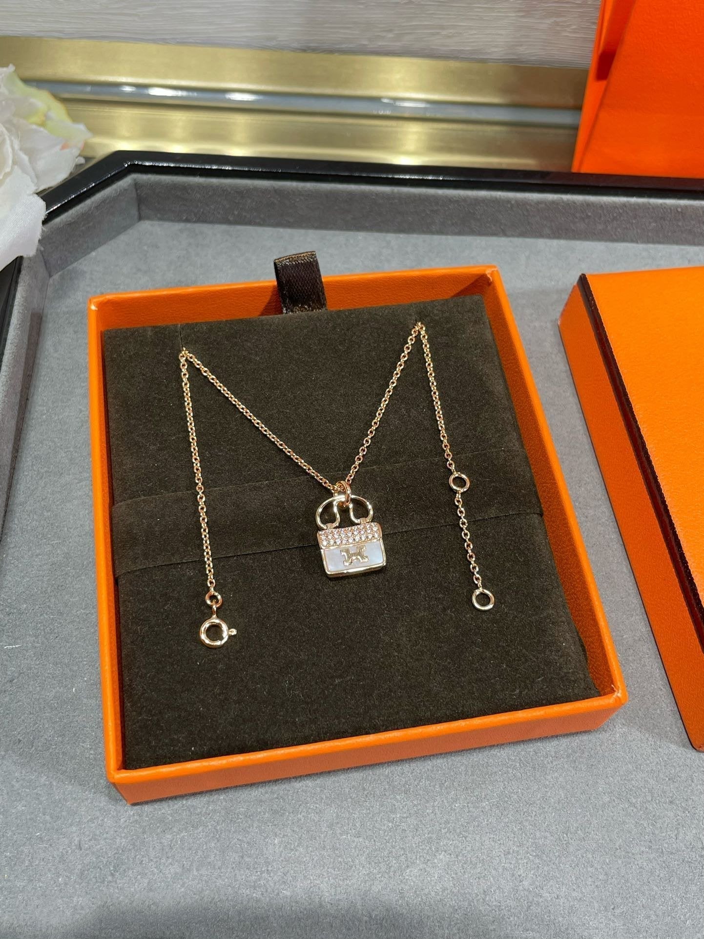 [Luxe]H CIRCE MOISSANITE PENDANT NECKLACE GOLD