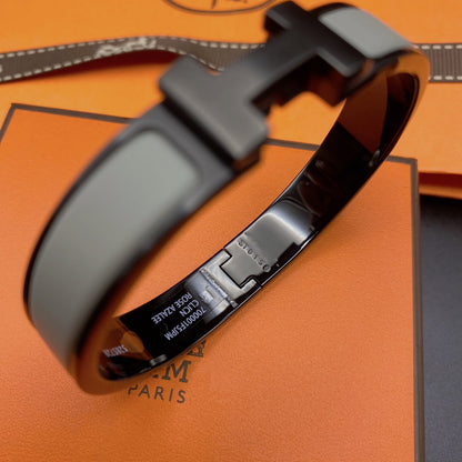 [LUXE]CLIC HM SO SCHWARZ-GRAUES ARMBAND
