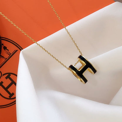 [Luxe]HM CLIC BLACK ENAMEL GOLD NECKLACE