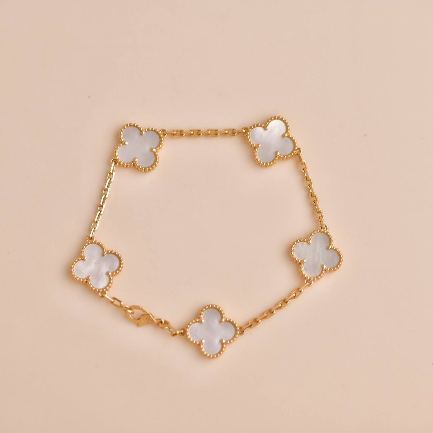 [Luxe]CLOVER  5 MOTIF WHITE MOP BRACELET