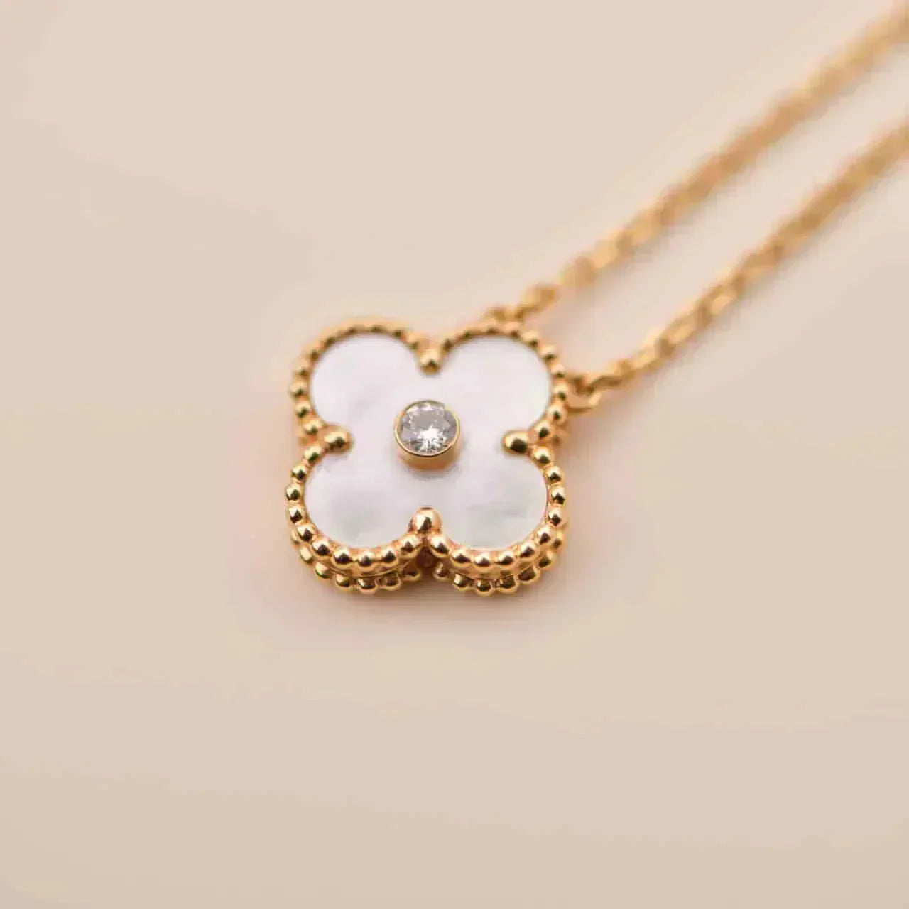 [Luxe]CLOVER 15MM DIAMOND WHITE FRITILLARIA NECKLACE