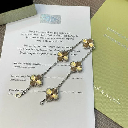 [LUXE] CLOVER 5 MOTIF LASER BRACELET COLLECTION