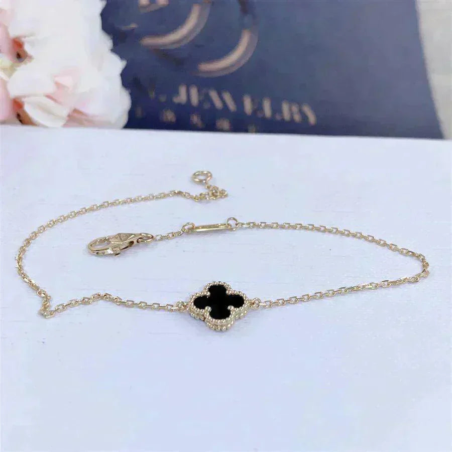 [Luxe]CLOVER ONYX SINGLE FLOWER BRACELET