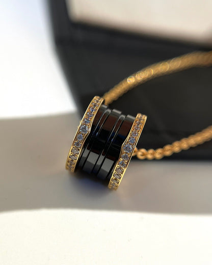 [Luxe]ZERO 1 BLACK CERAMIC DIAMOND PINK GOLD NECKLACE