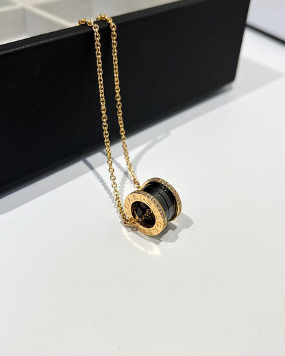 [Luxe]ZERO 1 BLACK CERAMIC DIAMOND PINK GOLD NECKLACE