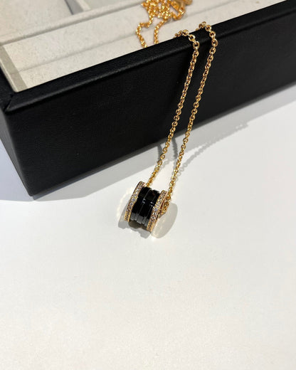 [Luxe]ZERO 1 BLACK CERAMIC DIAMOND PINK GOLD NECKLACE