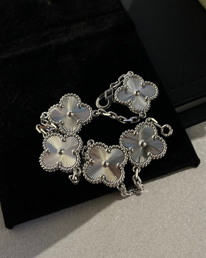 [Luxe]CLOVER SILVER 5 MOTIFS BRACELET