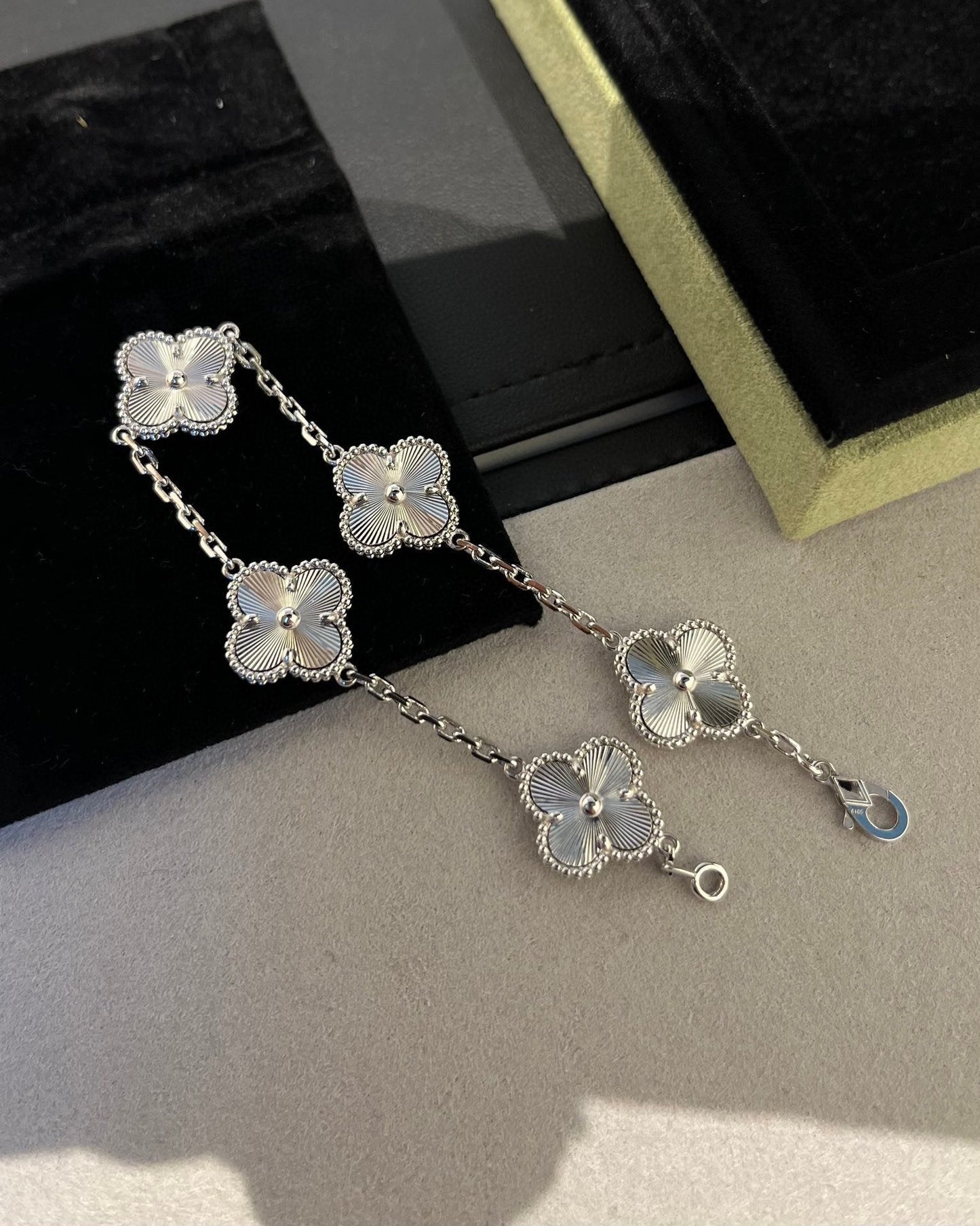 [Luxe]CLOVER SILVER 5 MOTIFS BRACELET